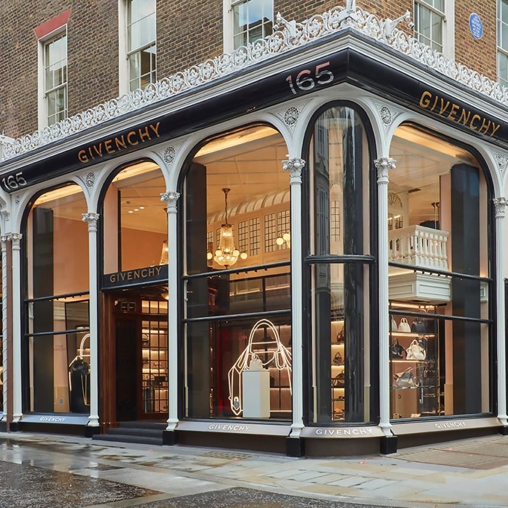 Givenchy Store banner
