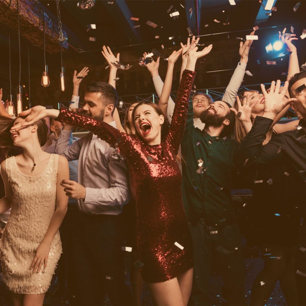 Glamor Parties: How to Throw the Most Unforgettable College Party