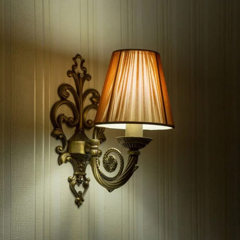 Why Silk Lamp Shades Are Popular