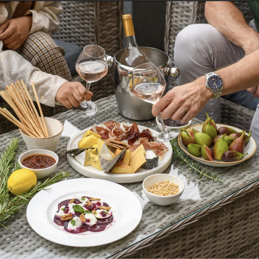 3 Grosvenor House Suites