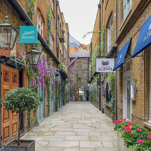 Best Places for Students to Visit in Mayfair