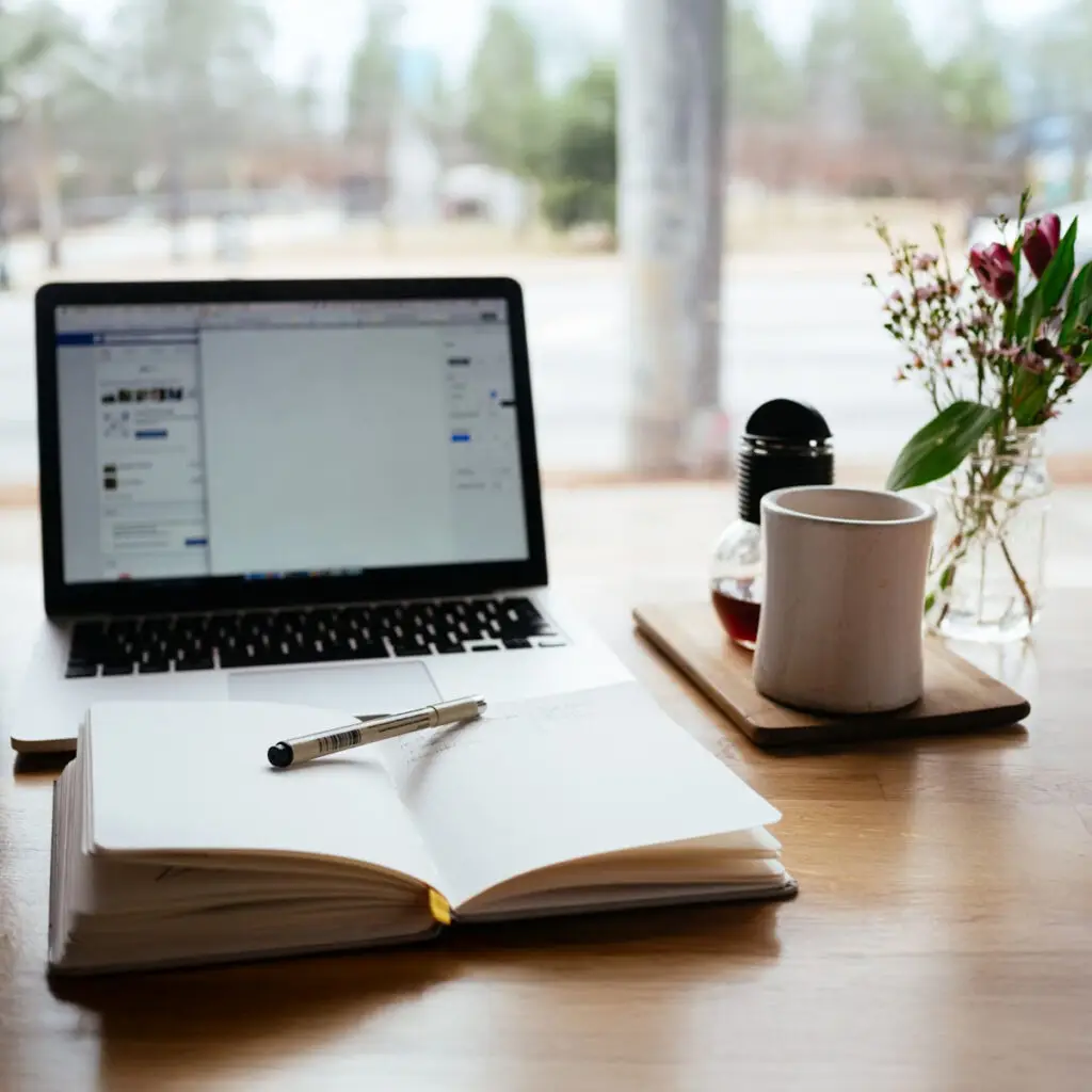 How Experiential Marketing Cuts Through in a Digital World experiential marketing strategy, brand engagement events, hybrid marketing campaigns