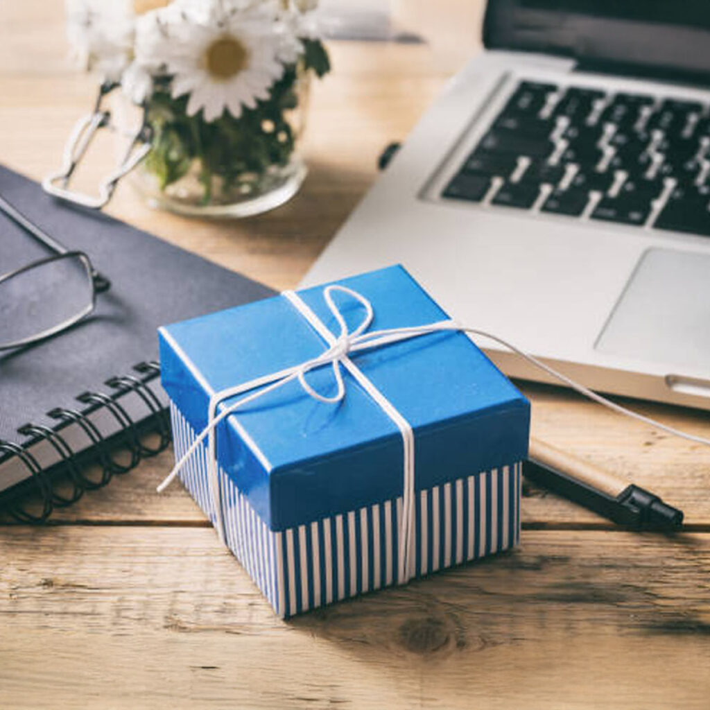 luxury corporate gifts, corporate gifting, upmarket corporate gifts