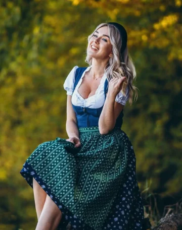 How To Dress Traditional Without Looking Overdressed