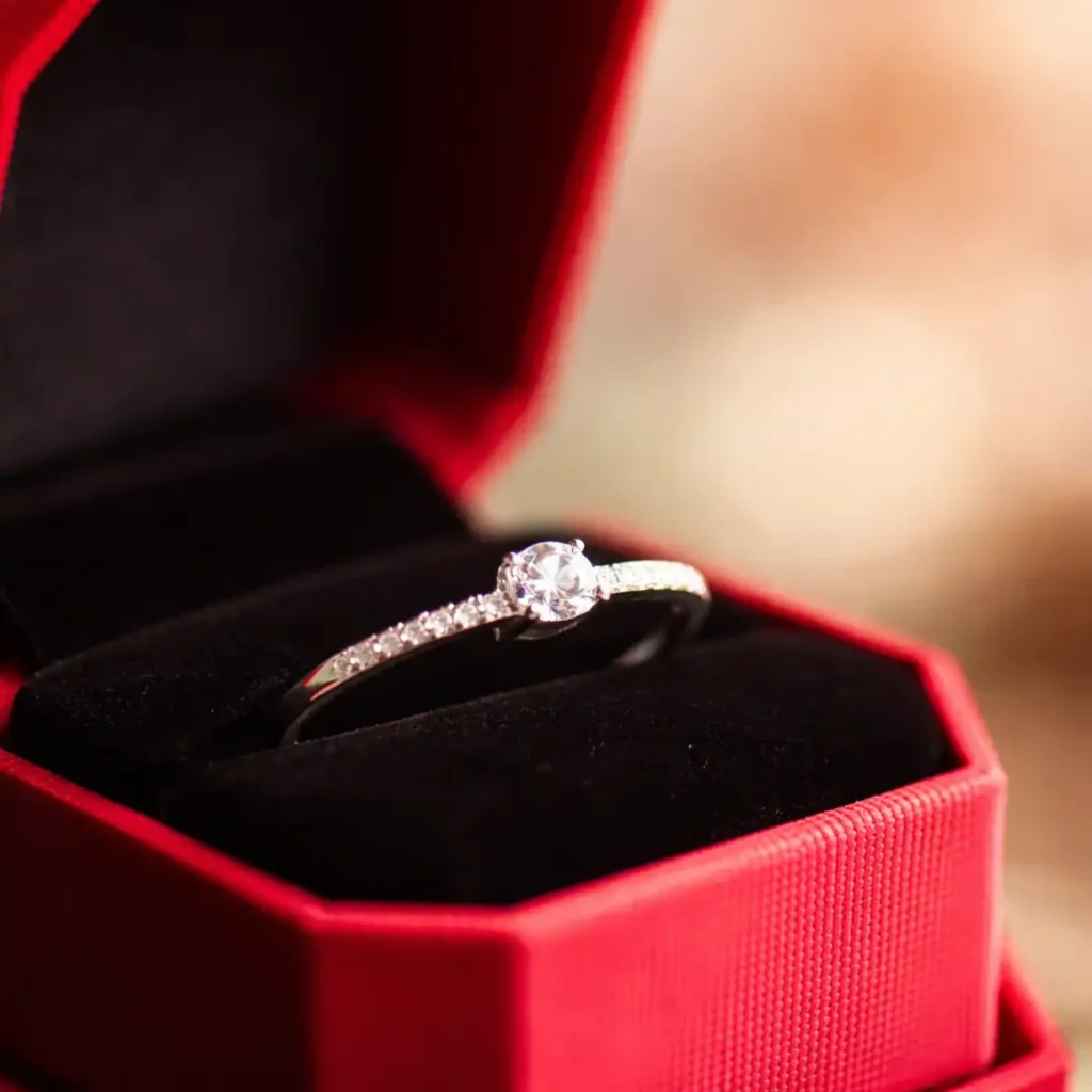promise rings, luxury shopping