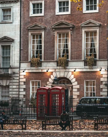 How the world’s most elegant homes stay effortlessly relevant